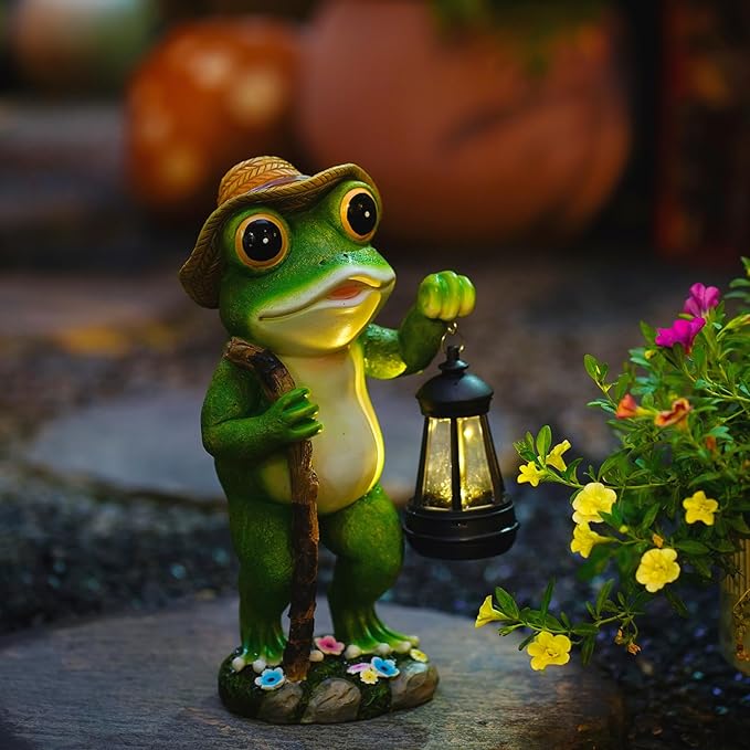 Solar Frog Garden Decor with Lantern Outdoor Statue for Patio Pathway Frog Figurine for Yard Decoration Lawn Ornament Gardening Gifts for Women Mom Grandma-VerdiqueGarden