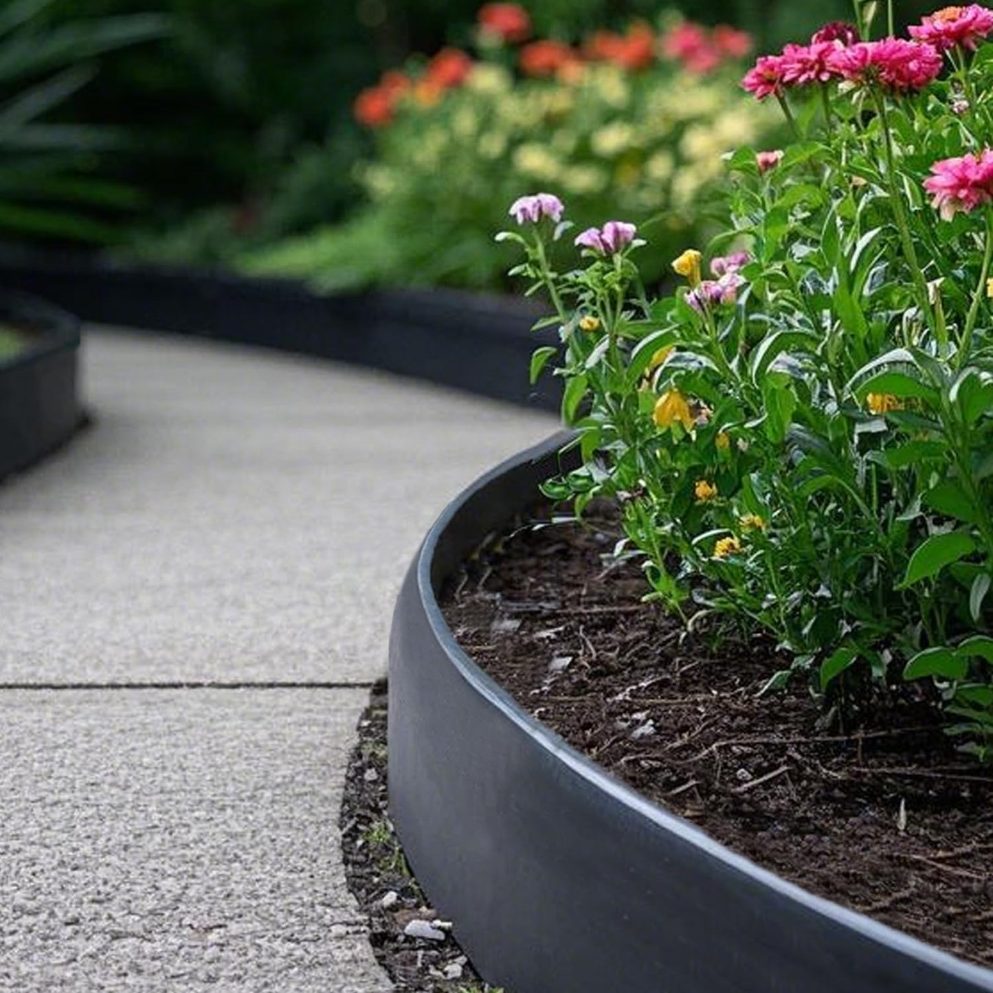 Hugeleaf 26 Feet Landscape Edging with 25pcs Spikes 4.5 Inch Tall Garden Edging for Landscaping, Garden, Flower Beds, Lawn (Black)-VerdiqueGarden