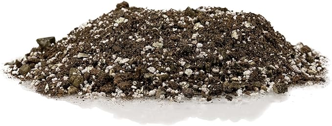 Organic Moisture Control Potting Mix - Absorbs 33% More Water Than Basic Potting Soil - 4 Quart-VerdiqueGarden