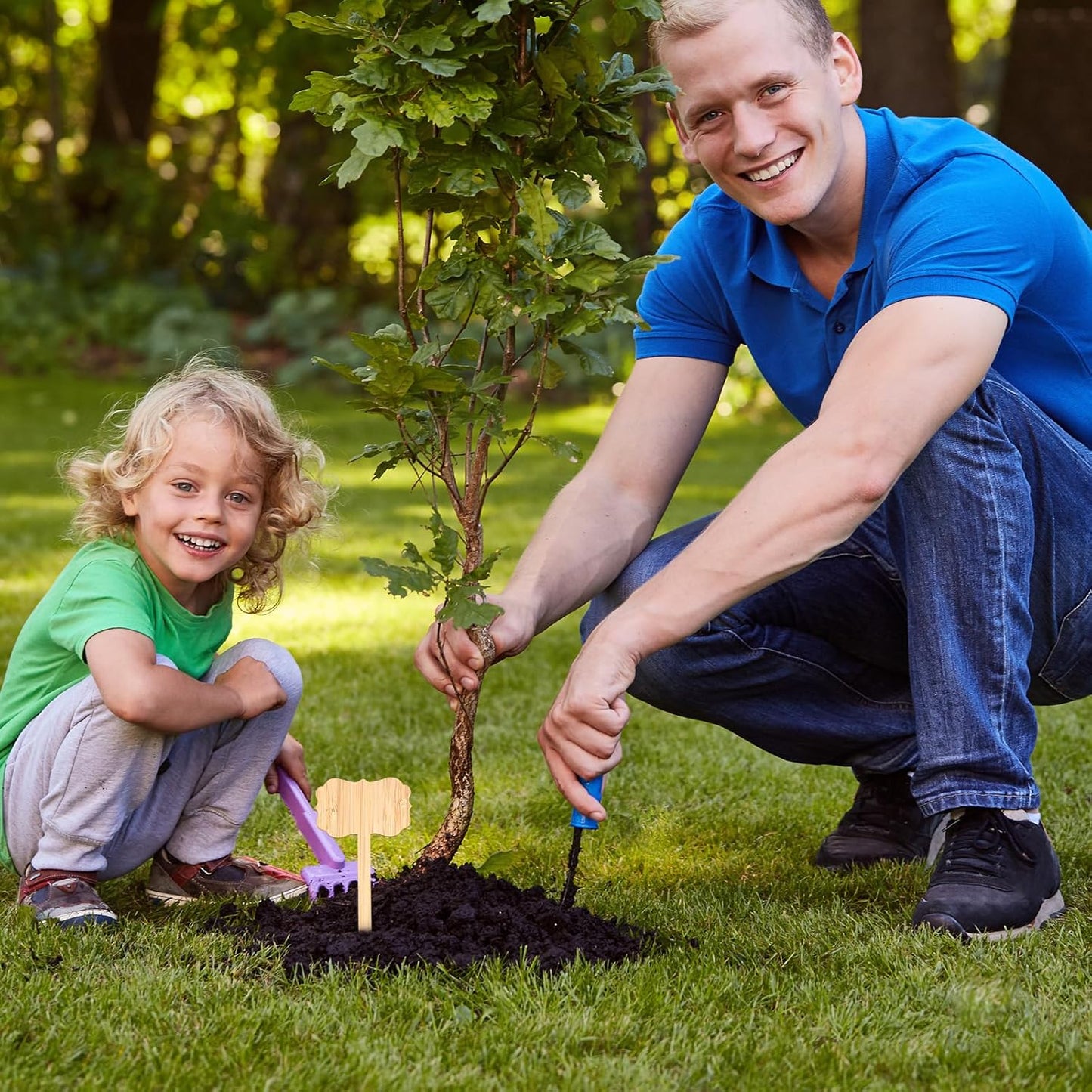 Linkidea 50pcs T-Shape Wooden Plant Labels with 2 Marker Pens, Garden Plant Tags for Outdoor, Vegetable Seedling Label, Waterproof Garden Signs-VerdiqueGarden