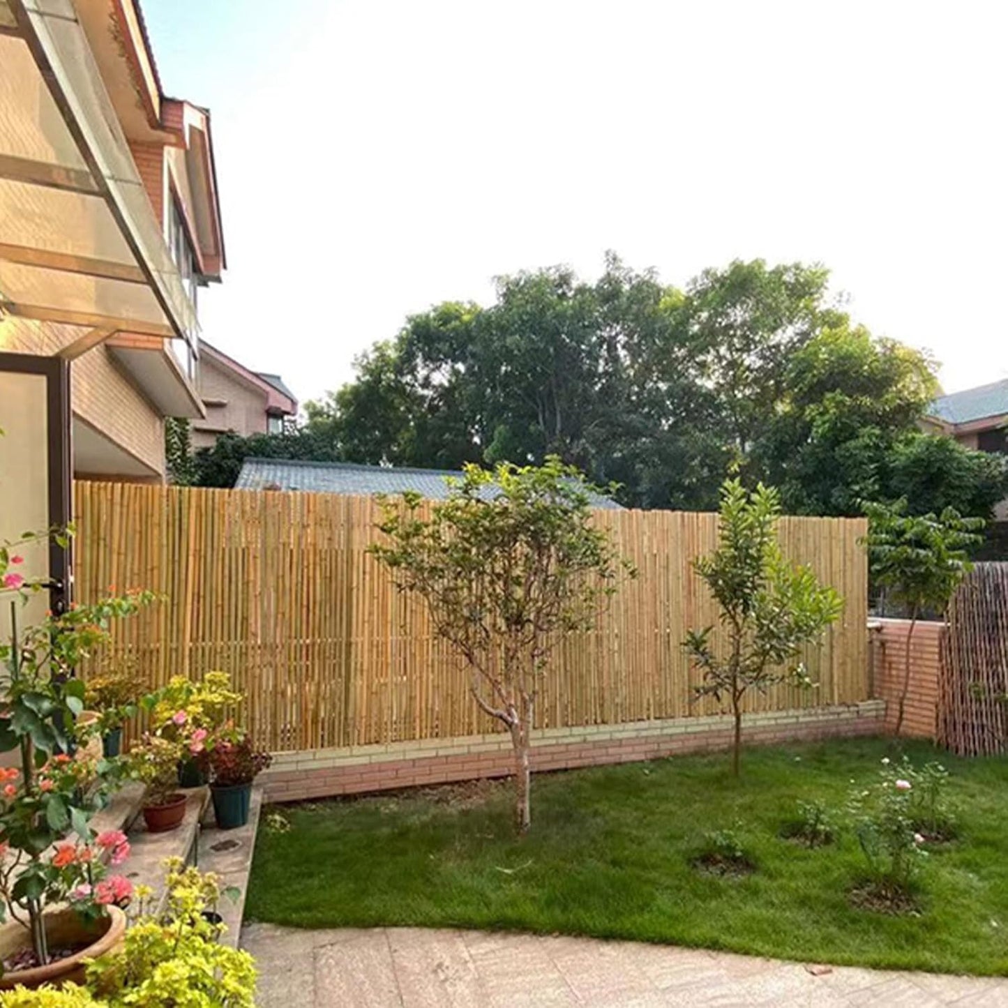 Bamboo Fence 4 ft H x 8 ft L x 0.75 in D, Natural Bamboo Privacy Screen 4 Feet High, Outdoor Or Indoor Divider Decorative Fence Rolls for Patio, Balcony, Garden and Border Pool-VerdiqueGarden