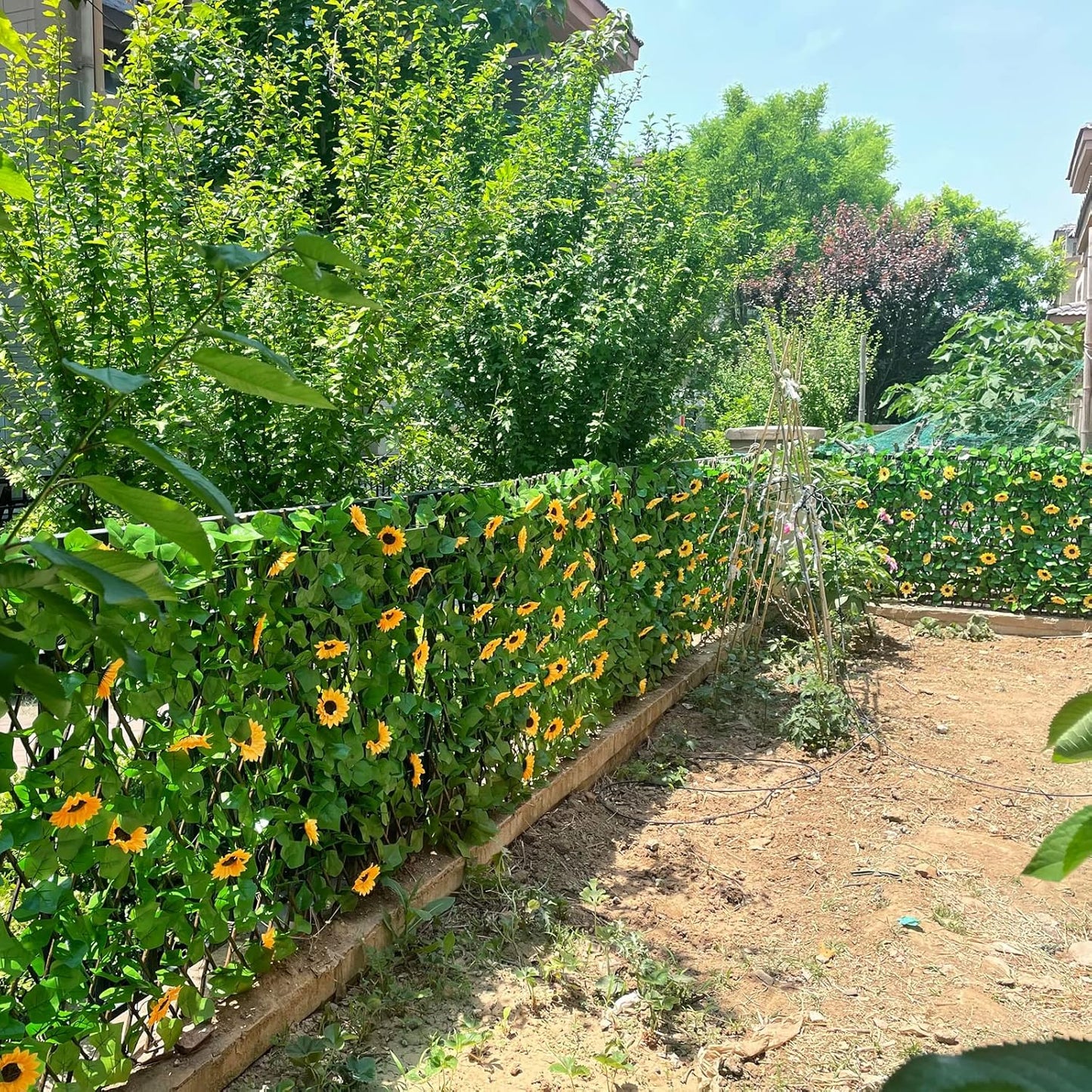 Expandable Fence Privacy Screen for Balcony Patio Outdoor,Decorative Faux Ivy Fencing Panel,Artificial Hedges (Single Sided Leaves) (4, Sunflowers)-VerdiqueGarden