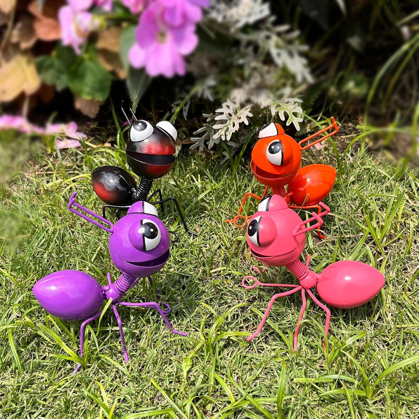 Metal Yard Art Garden Decor for Outside Cute Ants Yard Decorations Outdoor Lawn Ornaments Backyard Gifts for Mom - Set of 4-VerdiqueGarden
