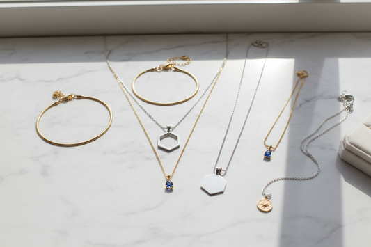 Layered Necklace Styling Guide: How to Mix Lengths, Pendants & Metals Without the Clutter