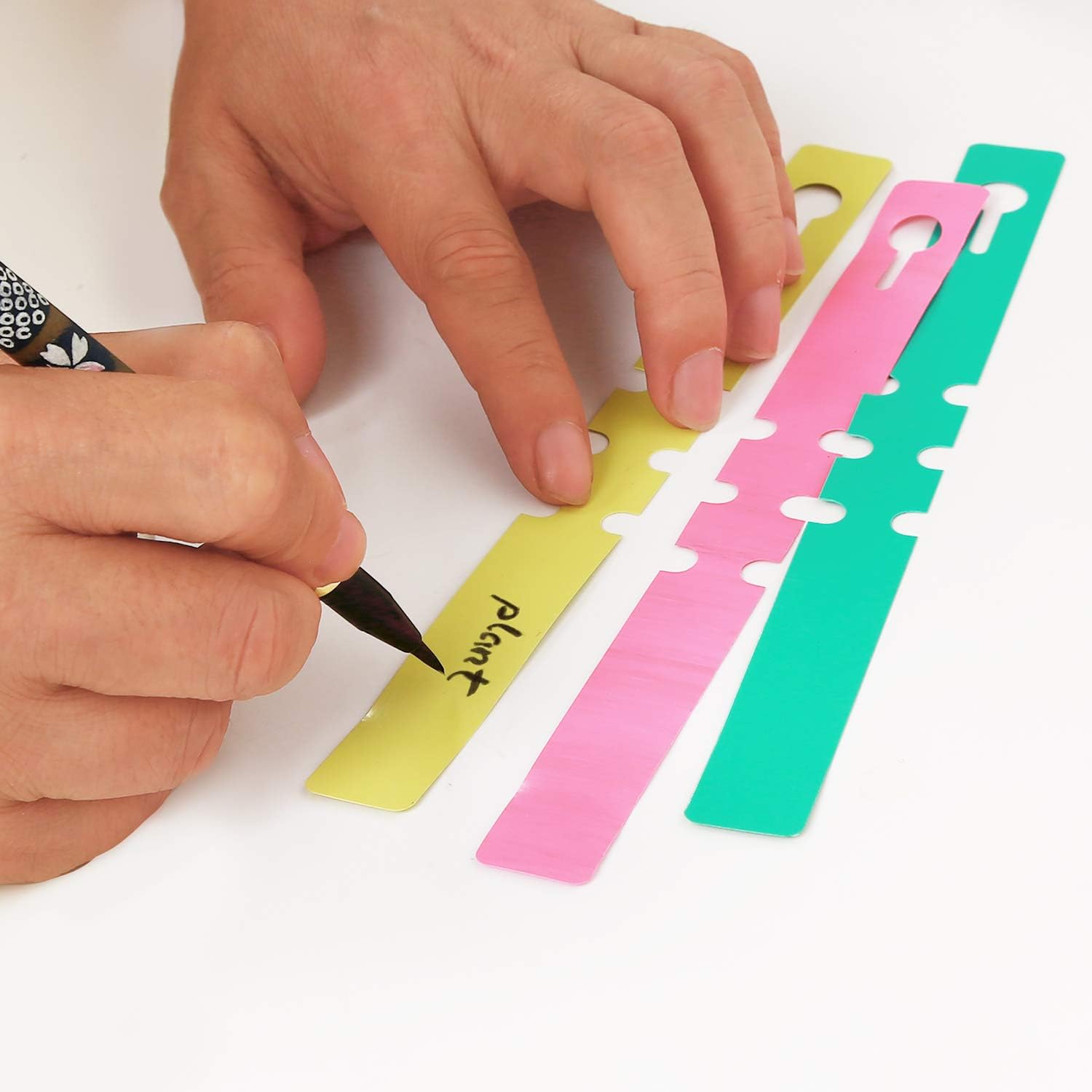 KINJOEK 600 PCS 6 Colors Plant Labels, PVC Plant Tags for Garden Adjustable Waterproof Plant Tags-VerdiqueGarden