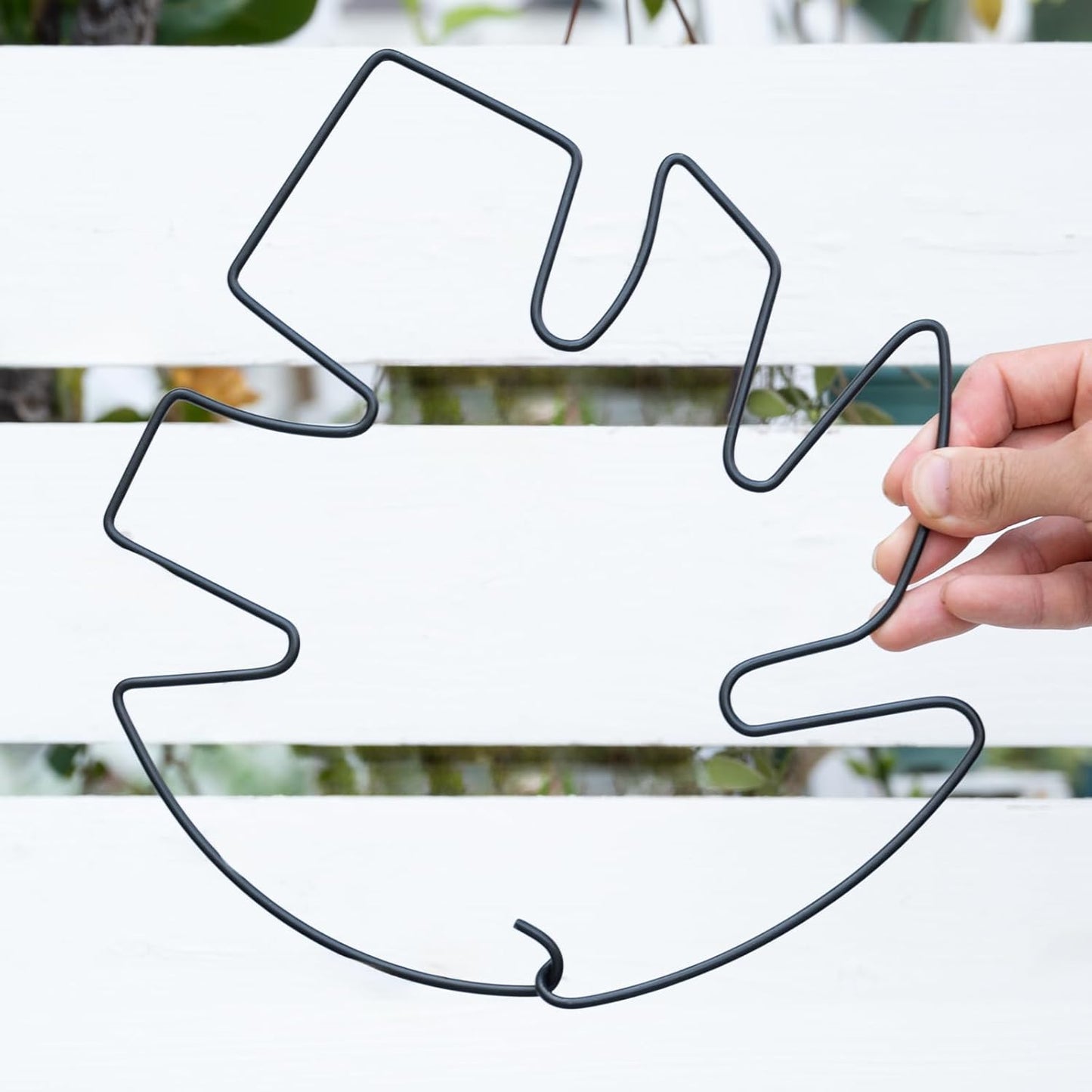 5PCS Monstera Plant Stem Support - 11 * 9.4 Inches, Durable Metal Stake Holder, Adjustable for Indoor Plant Leaf Support. Gentle Clips for Enhanced Stability for Plant Lovers!-VerdiqueGarden