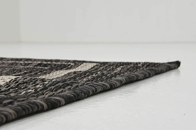 Unique Loom Outdoor Border Collection Area Rug - Soft Border (2' x 6' 1" Runner, Black/ Ivory)-VerdiqueGarden