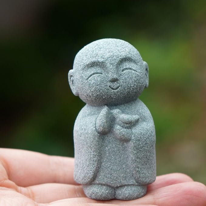 OwMell Japanese Jizo Monk Statue Praying, Buddha Jizo Statue Figurine Memorial Statue Aquarium Decoration for Garden Outdoor Ornament 2.6" - Holding Bird-VerdiqueGarden