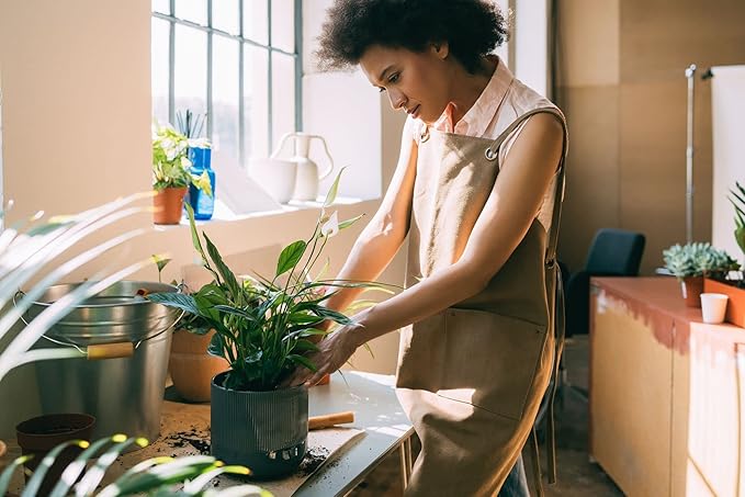 Gardenera's Premium Peace Lily Potting Mix : Hand-Crafted for Optimal Growth and Health - [3-Quart Bag]-VerdiqueGarden