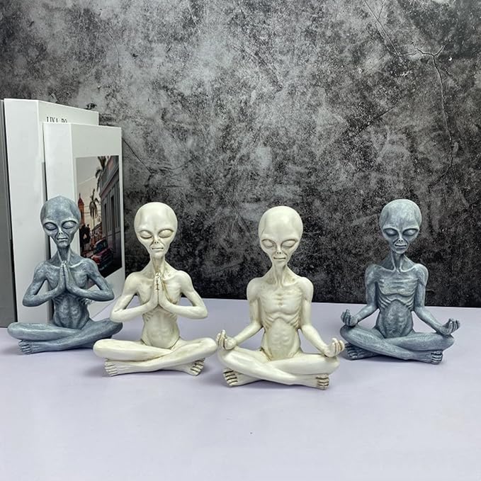 Yoga Alien Statue, Sci-fi Outer Space UFO Alien Figure, Resin Medition Alien Home Office Bookshelf Decor Sculpture, 6.3" H-VerdiqueGarden