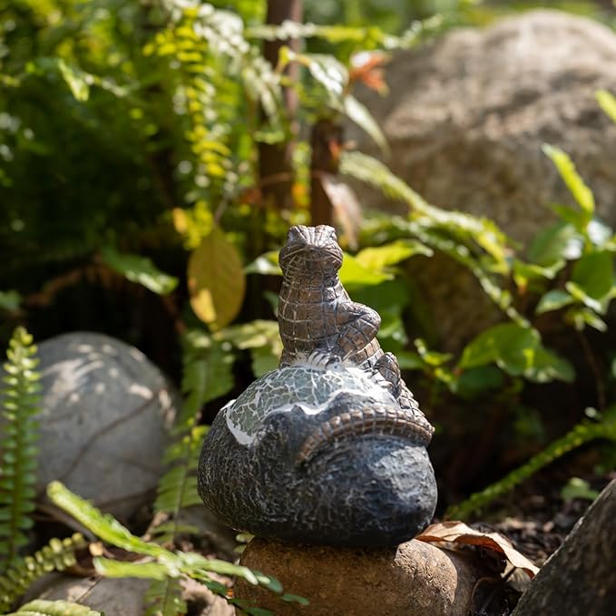 Solar Garden Outdoor Statues Lizard with LED Lights - Lawn Decor Lizard Statue for Patio, Balcony, Yard Ornament - Unique Housewarming Gifts-VerdiqueGarden