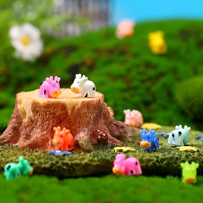 Liliful 200 Mini Resin Cows Bulk Small Plastic Cows Figurines Cute Miniature Cows Animals Figurines Ornament for Moss Landscape Decoration Dollhouse Garden DIY Crafts Accessories-VerdiqueGarden