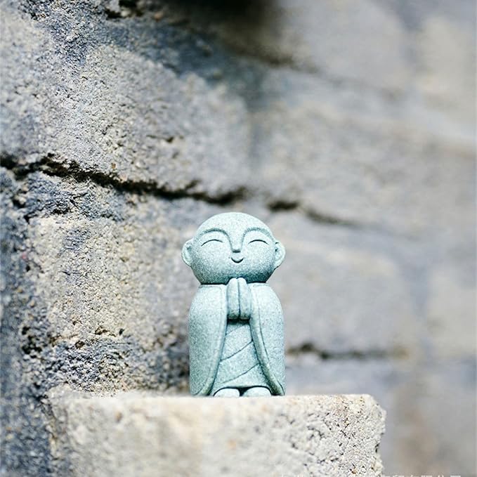 OwMell Japanese Jizo Monk Statue Praying, Buddha Jizo Statue Figurine Memorial Statue Aquarium Decoration for Garden Outdoor Ornament 2.6" - Namaste-VerdiqueGarden