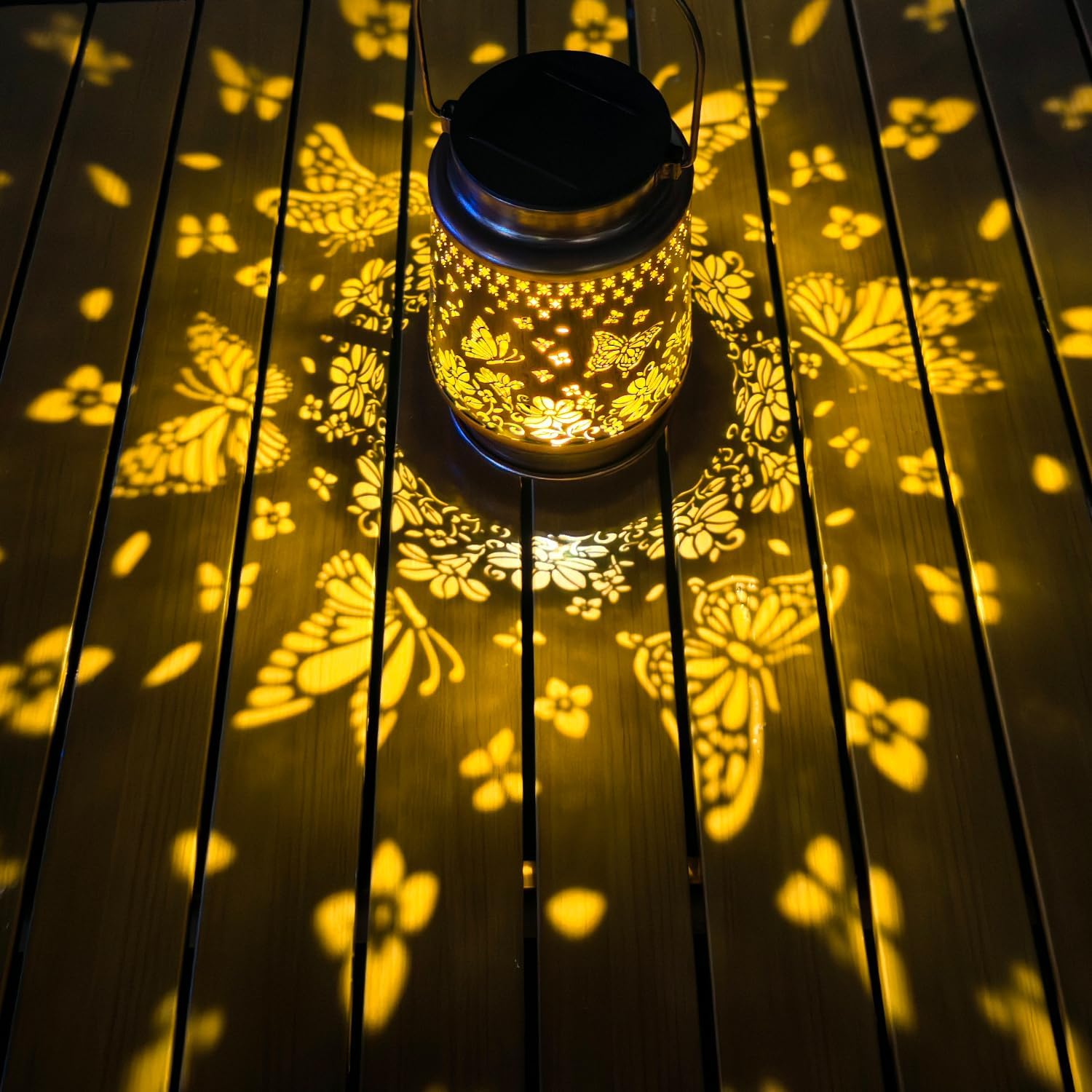 Solar Lanterns Outdoor Waterproof, Butterfly Hanging Solar Lanterns Birthday Gifts for Women Mom Grandma, Garden Decor for Patio Yard Lawn Backyard Porch-VerdiqueGarden