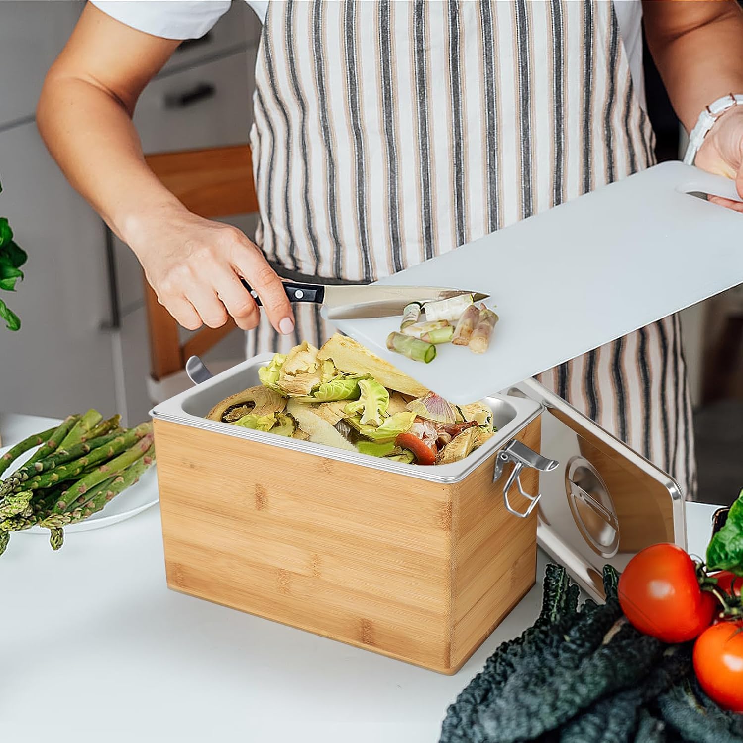 AQQHSAIN Compost Bin with Lid 1.2 Gal Countertop Compost Kitchen Scrap Indoor Large Compost Bucket Kitchen Odorless Smell Proof Composter with Stainless Steel Insert (Brown, 4.5L)-VerdiqueGarden