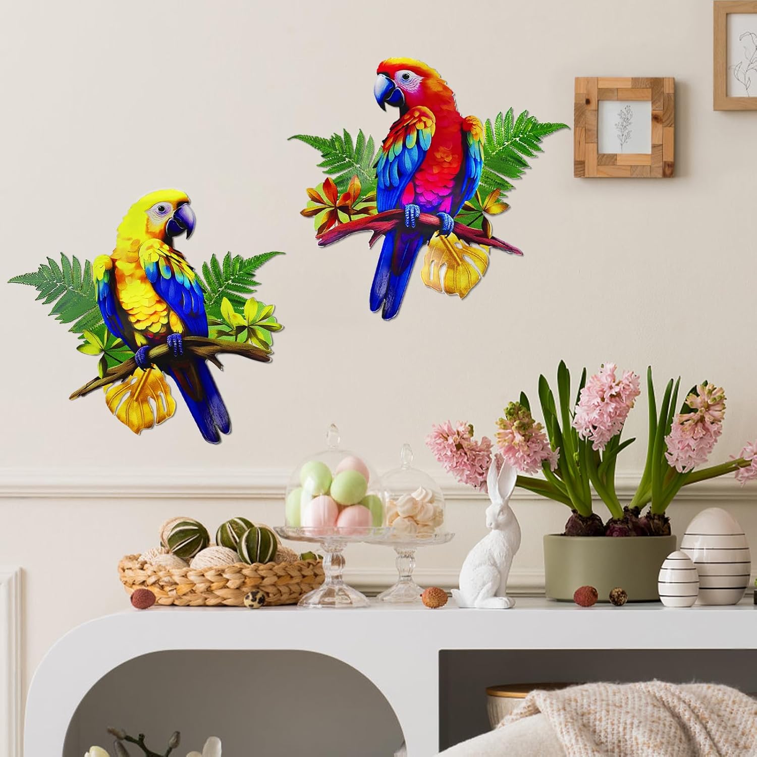 ULENDIS 2 Pack Metal Parrot Wall Decor, 11.8" Bright Color Tropical Bird Macaw Outdoor Wall Art Patio Fence Decorations, Hanging Bird Decor for Garden Yard Living Room Bedroom Balcony-VerdiqueGarden