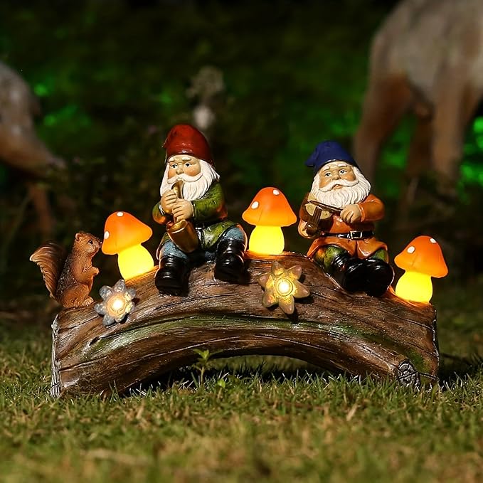 Funny Garden Gnome Statue Solar Powered Mushroom Figurine with Squirrel Gnome Durable Resin Outdoor Decoration for Patio Yard Lawn Ornament Housewarming Gift-VerdiqueGarden