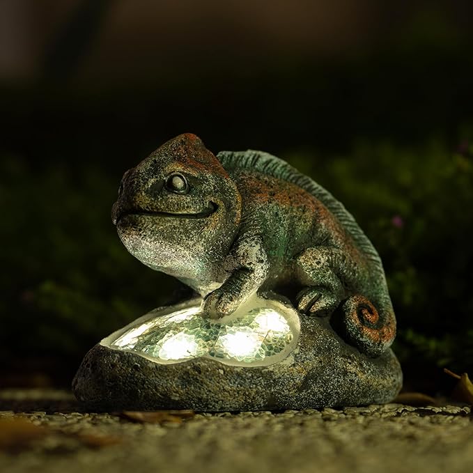 Solar Chameleon Garden Statues Outdoor Decor Resin Chameleon Figurine with Solar Light for Patio,Balcony,Yard,Lawn Ornament,Perfect Garden Gift-VerdiqueGarden