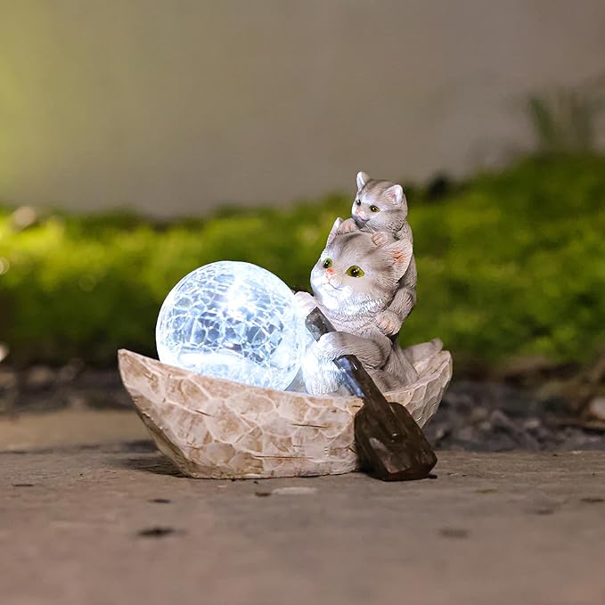 Garden Statue of Cat,Garden Decor Cat Figurine,Cats Outdoor Statue,Solar Decor for Patio,Balcony,Yard,Lawn Ornament-VerdiqueGarden