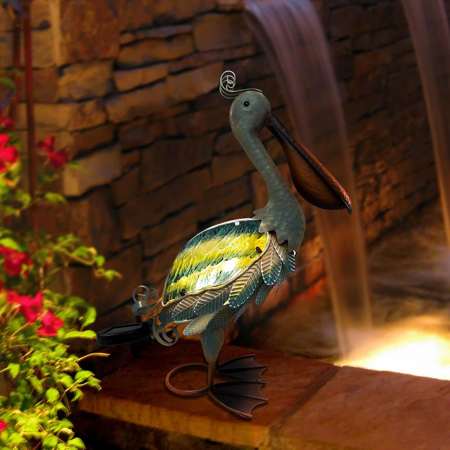 HONGLAND Solar Metal Pelican Statues Garden Sculpture & Statues, Glass Outdoor Pelican Yard Art Coastal Ocean Bird Decor Lawn Ornament for Backyard Porch Patio Decor（19 Inch）-VerdiqueGarden