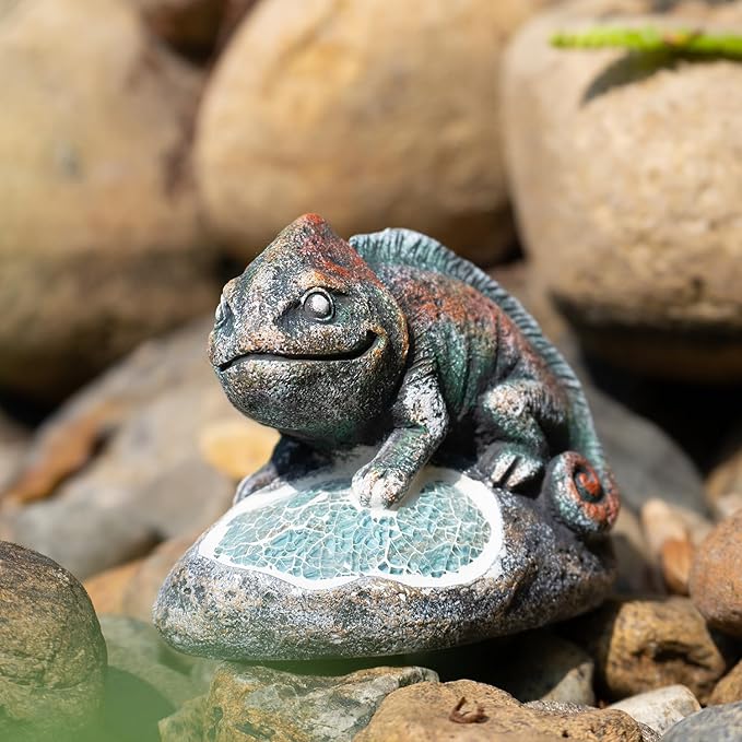 Solar Chameleon Garden Statues Outdoor Decor Resin Chameleon Figurine with Solar Light for Patio,Balcony,Yard,Lawn Ornament,Perfect Garden Gift-VerdiqueGarden
