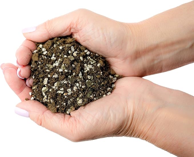 Organic Moisture Control Potting Mix - Absorbs 33% More Water Than Basic Potting Soil - 20 Quart-VerdiqueGarden