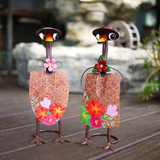 HONGLAND Duck Metal Yard Art - Duck Couple Garden Decor, Shovel Ornaments Outdoor Statue - 2 Pack Farmhouse Patio Balcony Gardening Gifts for Women-VerdiqueGarden