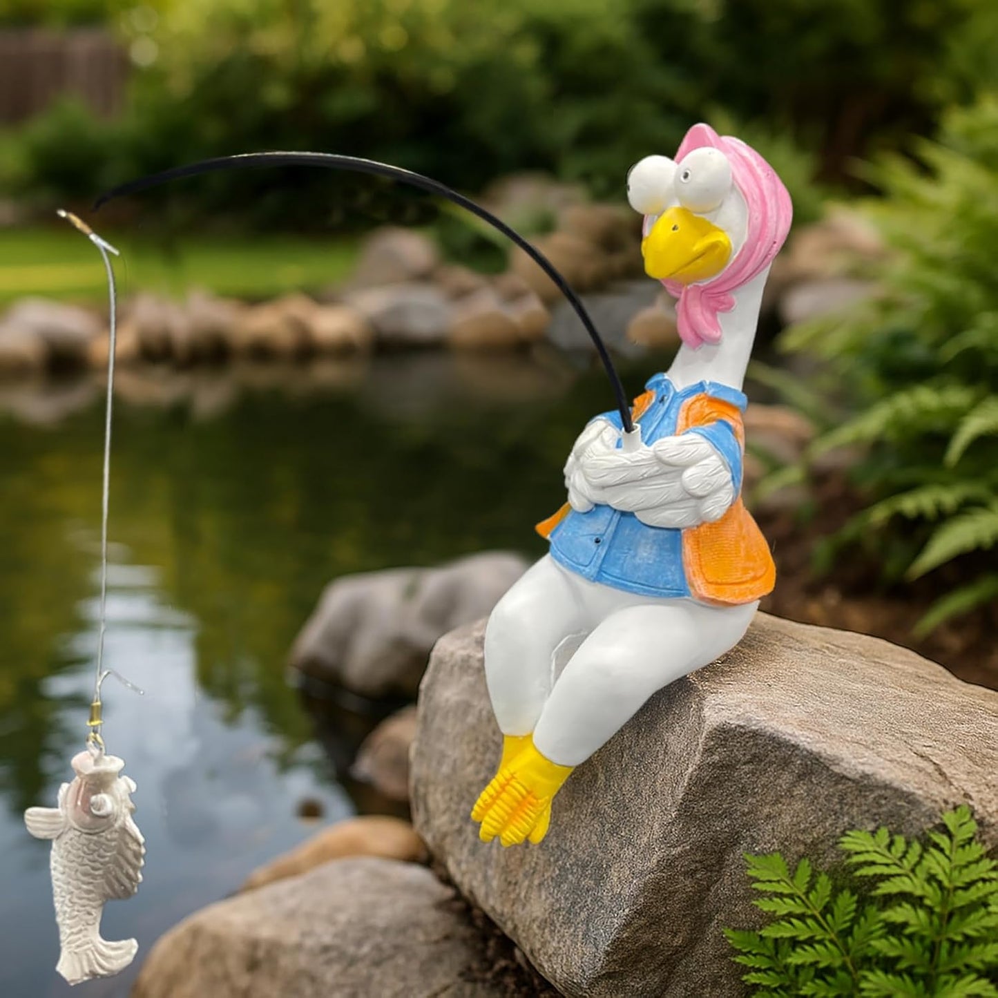 Chicken Fishing Statue Garden Decor – 9.8" Weatherproof Resin Chicken Fishing Sculpture Decor for Fish Ponds, Koi Ponds, Waterfalls, Poolside/Outdoor Gardens– Resin Figurine for Indoor/Outdoor Décor-VerdiqueGarden