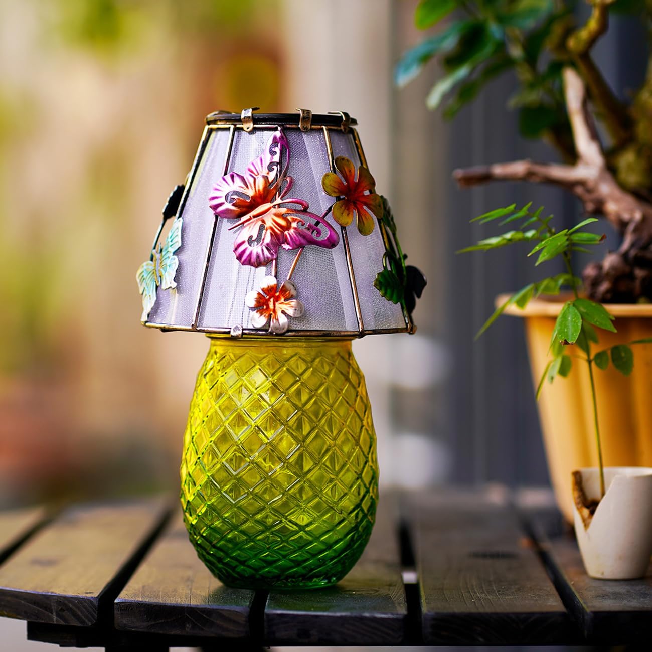 Butterfly Solar Garden Lights Outdoor Decor - Waterproof Tabletop Solar Lamp - Cordless Table Lamps for Garden Patio Porch Yard Backyard Balcony Wedding, Gifts for Mom-VerdiqueGarden