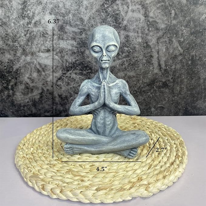 Yoga Alien Statue, Sci-fi Outer Space UFO Alien Figure, Resin Medition Alien Home Office Bookshelf Decor Sculpture, 6.3" H-VerdiqueGarden