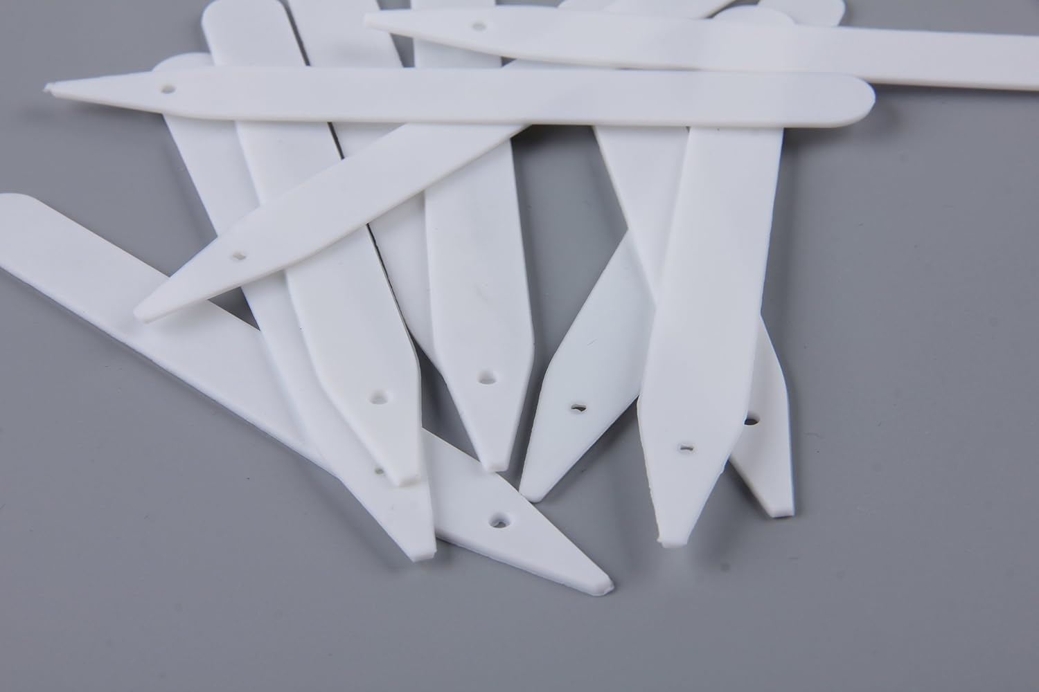 Delatanus 200PCS Plant Labels 4.7inch Plant Markers,White-VerdiqueGarden