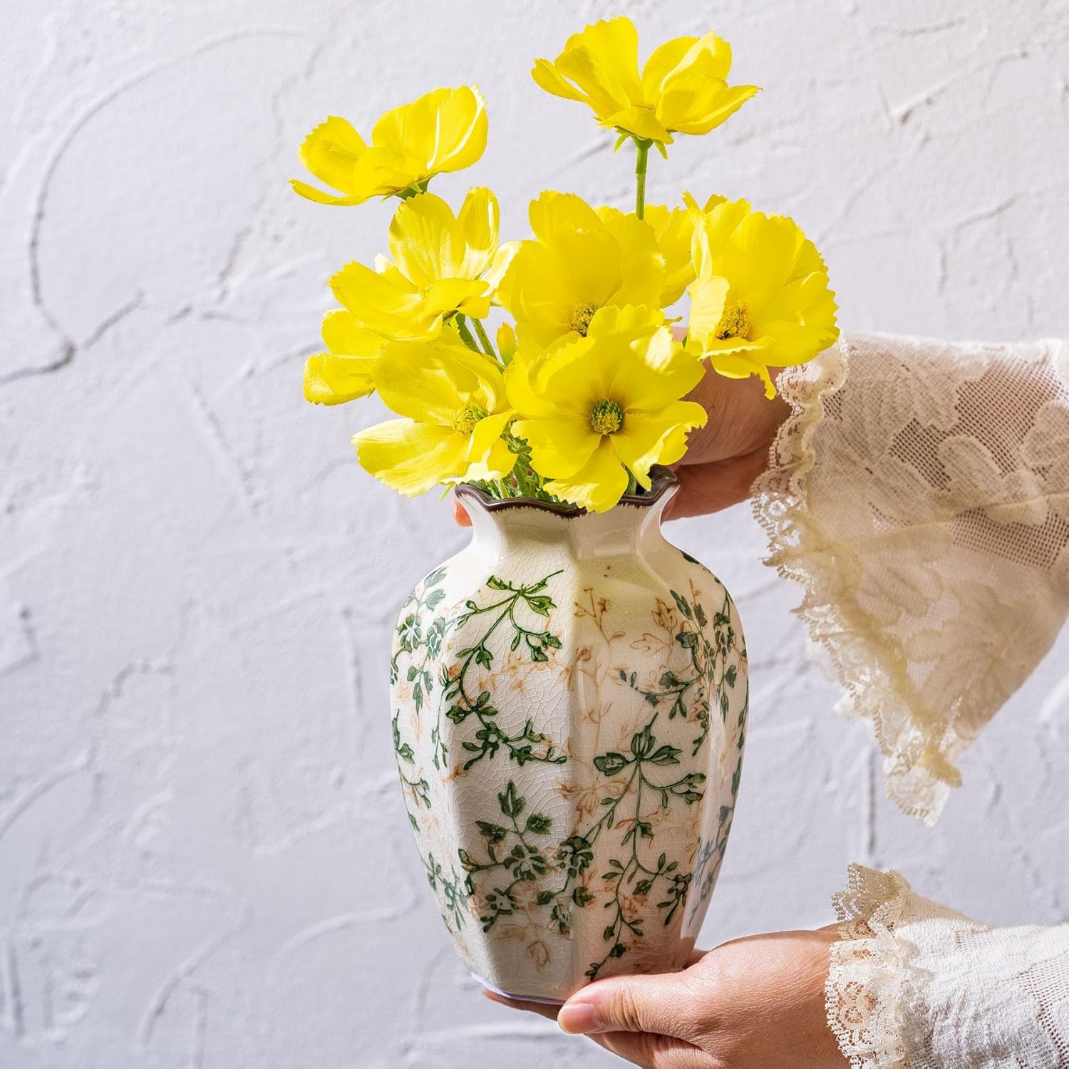 Vintage Pastoral Octagonal Vase, Green and Beige Retro Ceramic Flower Vases, Rustic Farmhouse Vases Chinoiserie Floral Small Vase for Home Decor, Living Room, Kitchen, Bedroom and Shelf 6.7 Inch-VerdiqueGarden