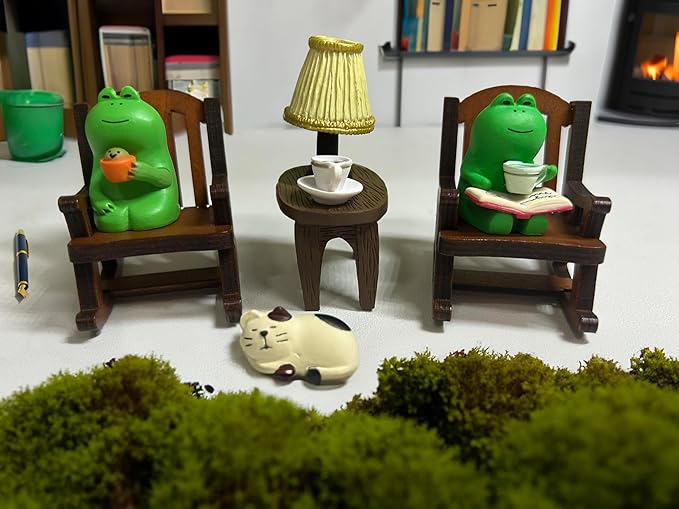 7 Pcs Cute Frog Rocking Chair Set with Miniature Frog Figurines, Mini cat, and Whimsical Trinkets - Versatile Decor for Office, Home, Yard, Patio, and Lawn-VerdiqueGarden
