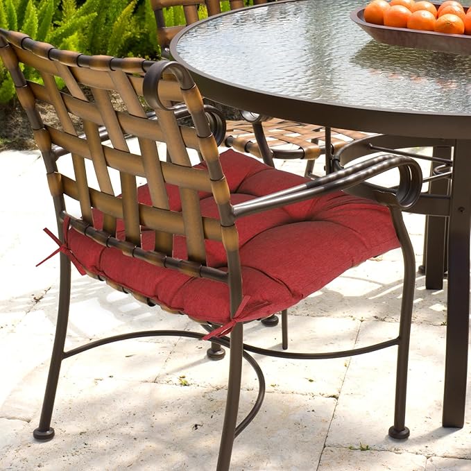 Aoodor 19" x 19" x 5" Tufted Outdoor Chair Cushions, Water Resistant & Fade Resistant Polyester Dining Chair Pads with 2 Straps for Patio Furniture, Set of 2-VerdiqueGarden