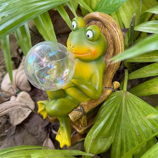 Funoasis Garden Outdoor Frog with Solar Powered Lamp Unique Gifts for Mom Outside Decor for Lawn Balcony Home Ornaments-VerdiqueGarden