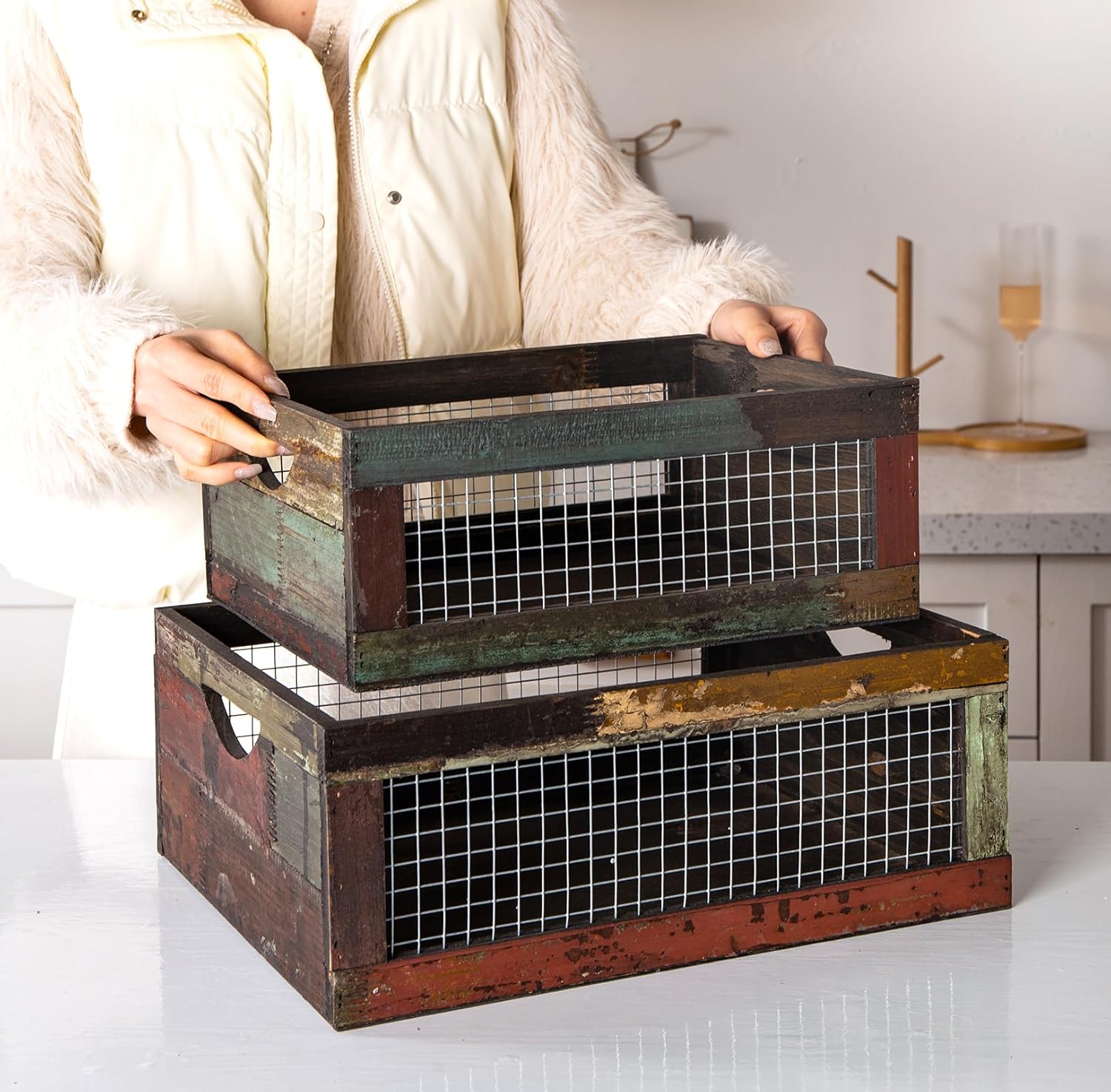 TIMRIS Set of 3 Rustic Wood Nesting Crates, Farmhouse Distressed Wooden Storage Boxes, Decorative Reclaimed Wood Organizer Baskets with Wire Mesh (Random)-VerdiqueGarden