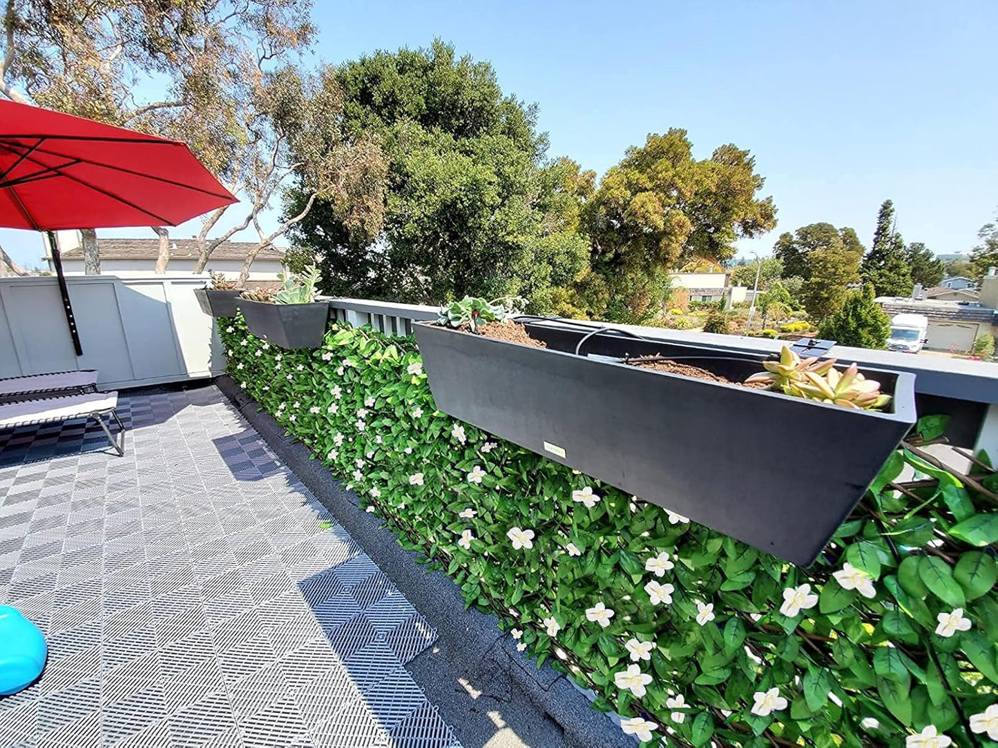 Expandable Fence Privacy Screen for Balcony Patio Outdoor,Decorative Faux Ivy Fencing Panel,Artificial Hedges (Single Sided Leaves) (4, White Flowers)-VerdiqueGarden