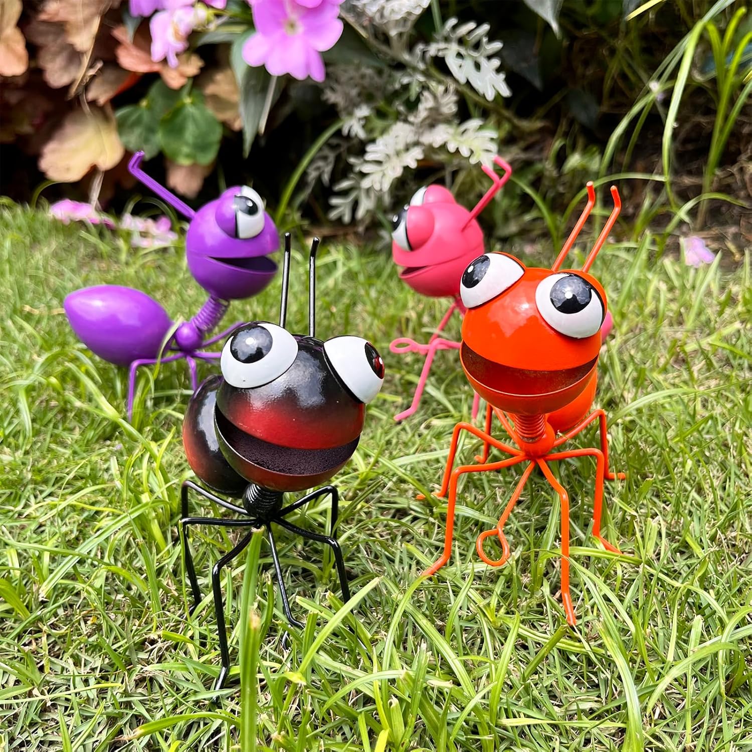 Metal Yard Art Garden Decor for Outside Cute Ants Yard Decorations Outdoor Lawn Ornaments Backyard Gifts for Mom - Set of 4-VerdiqueGarden