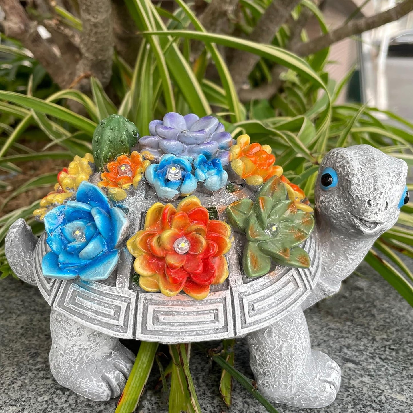 Solar Garden Outdoor Turtle Figurines with LED Lights Lawn Decor Tortoise Statue for Outside Yard Patio Front Porch Balcony Home Ornament Housewarming-VerdiqueGarden