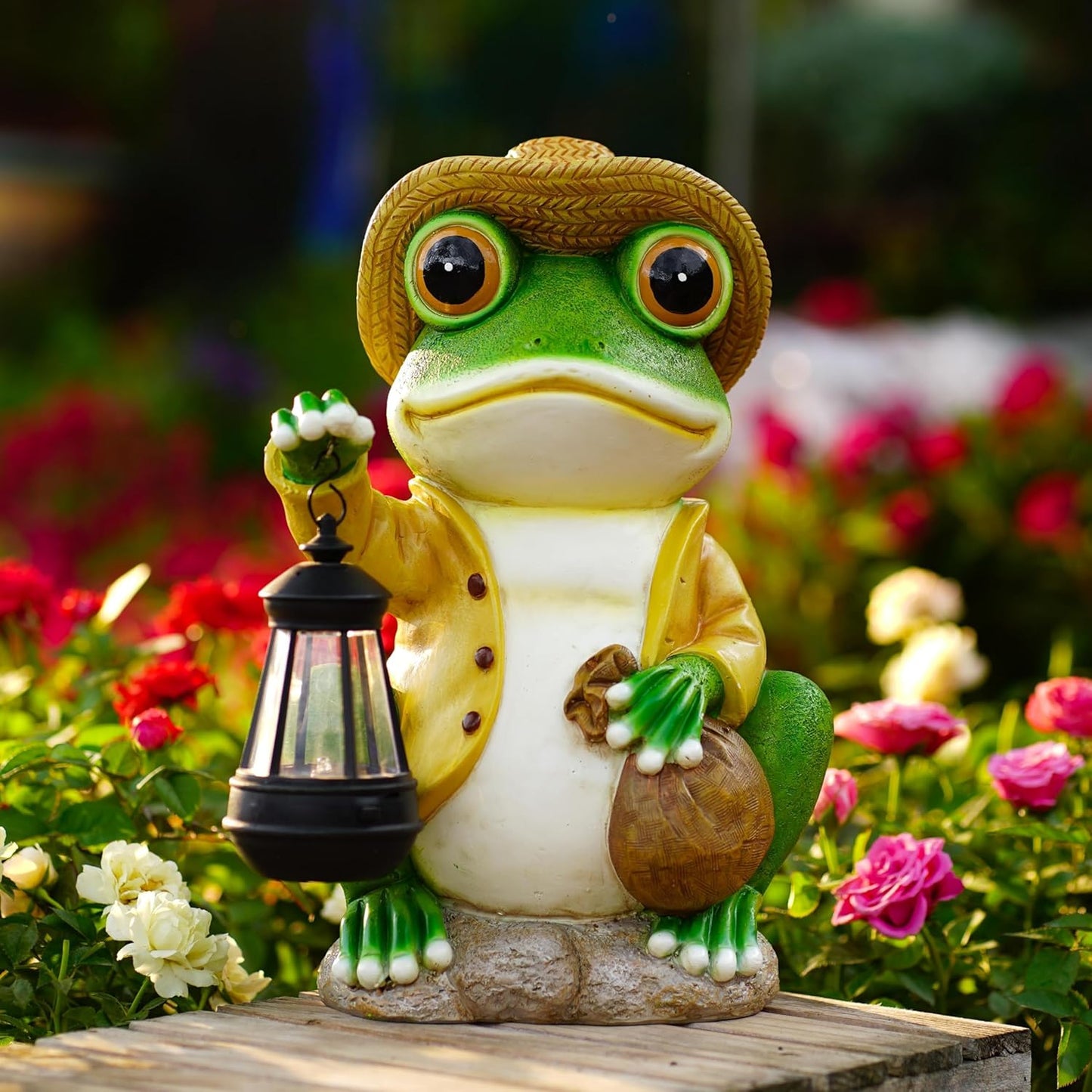 Large Frog Garden Statue, 13.3 Inches Tall, Resin Frog Decor with Solar Lantern for Outdoor Decoration and Housewarming-VerdiqueGarden