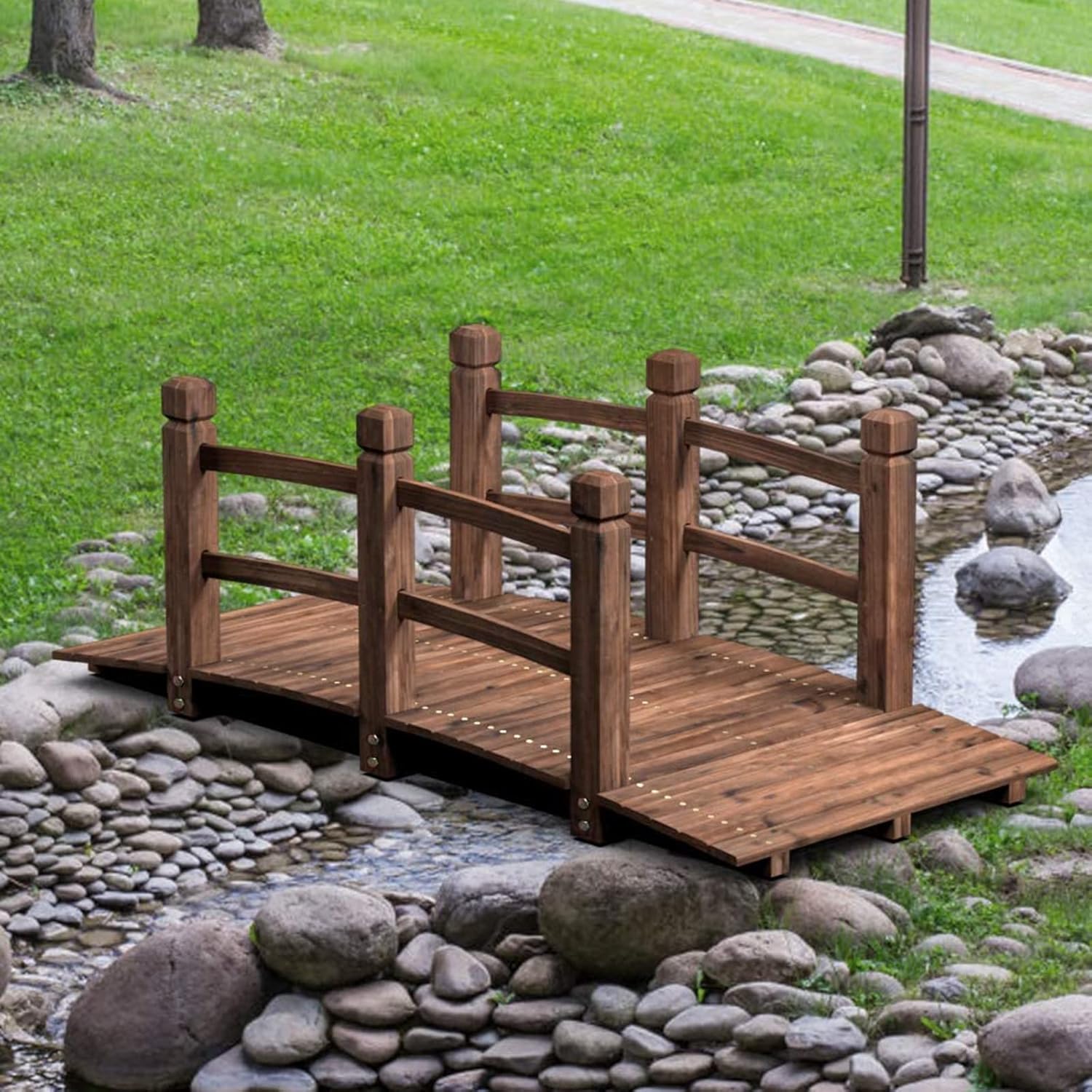 Giantex 5 FT Wooden Garden Bridge, Stained Wood Arc Footbridge with Railings, 400 lbs Capacity, Decorative Pond Bridge for Outdoor Garden Yard Backyard Creek Farm (Brown)-VerdiqueGarden