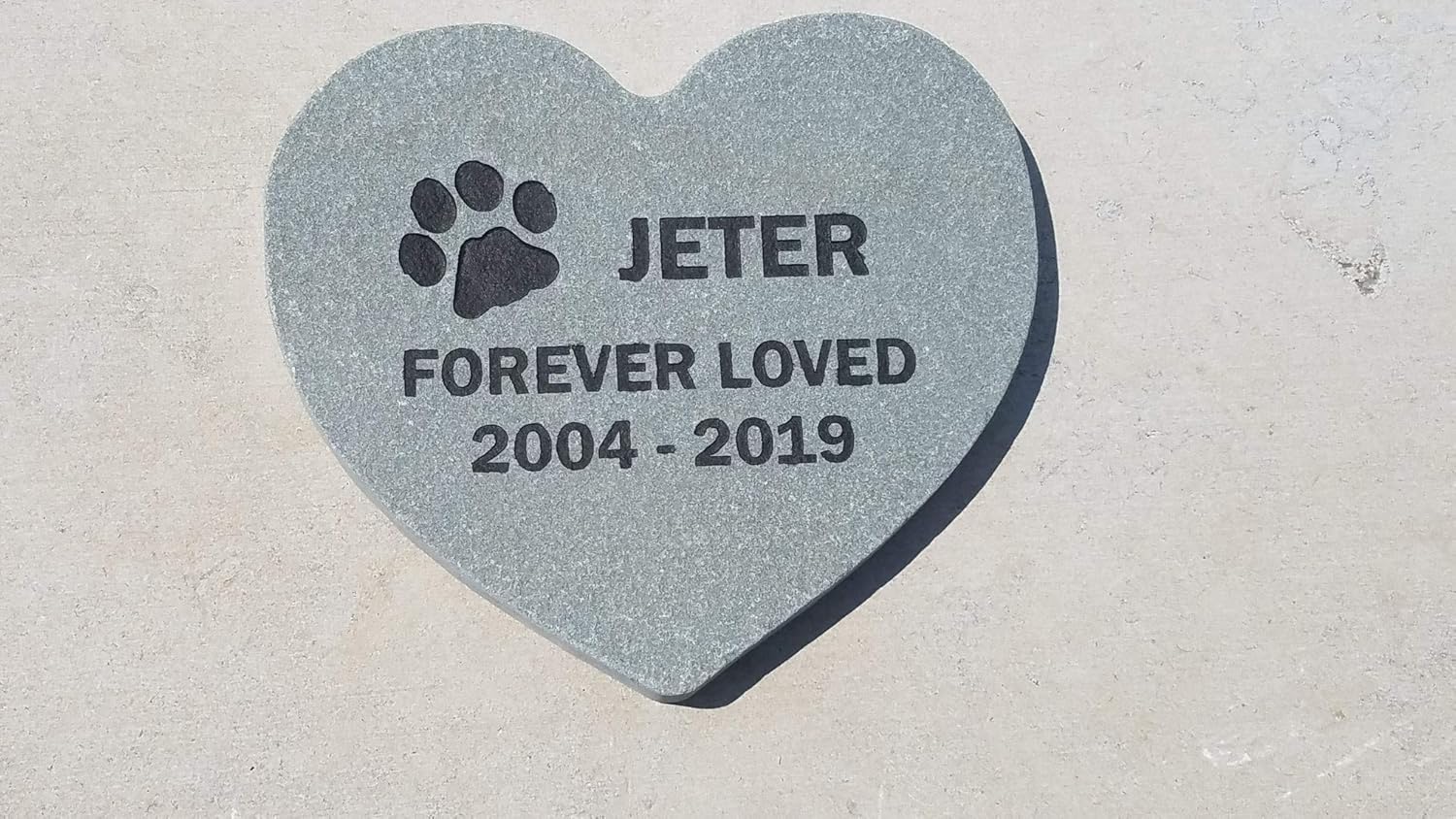 Pet Memorial Headstone Grave Marker Gray Natural Stone Heart 8" for Your Dog Or Cat Personalized-VerdiqueGarden