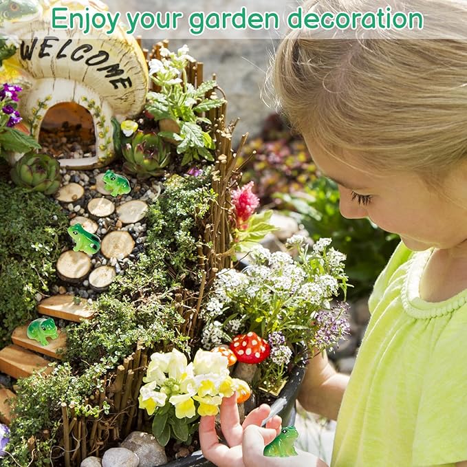 100 Pcs Mini Resin Frogs, Cute Green Frog Tiny Frogs Mini Frogs Figurines Miniature Frogs Animals Figurines Ornament for DIY Crafts Landscape Aquarium Dollhouse Fairy Garden Decor Potted-VerdiqueGarden