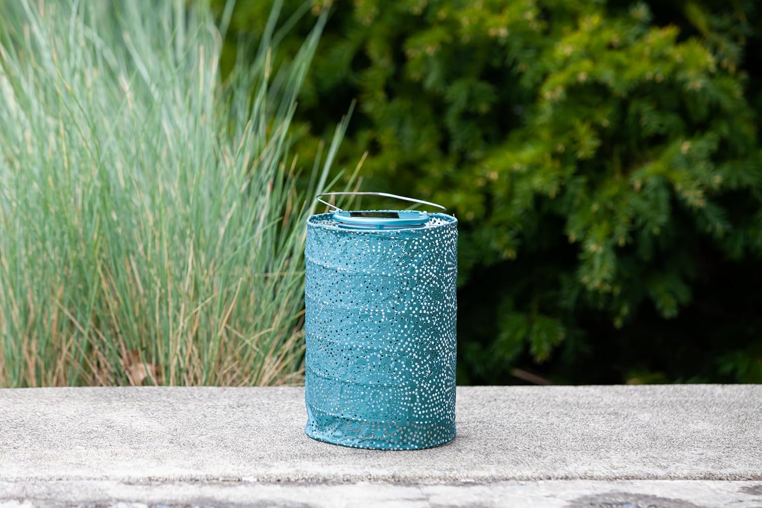 Allsop Soji Stella - Tin Art' Punched Luminaria - Cylinder - 7.5" - Outdoor Solar Latern - Metallic Emerald-VerdiqueGarden