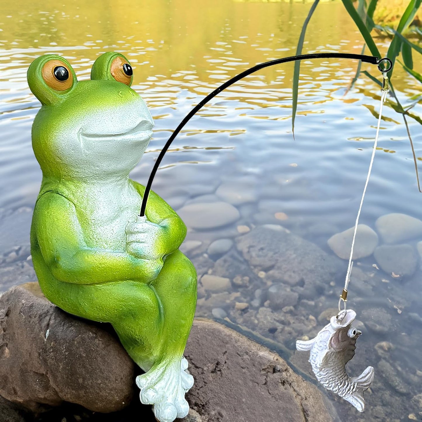 9.5" Fishing Frog Statue, Whimsical Lawn Yard Art, Funny Garden Pond Fisherman Sculpture, Resin Animal Decorative Figurine, Ideal for Frog Lovers-VerdiqueGarden