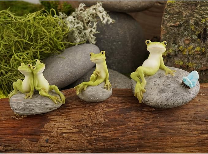 Top Collection Miniature Fairy Garden and Terrarium Statue, Frog Resting on Stone with Butterfly-VerdiqueGarden