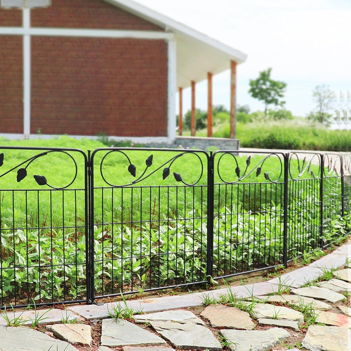 Decorative Black Garden Fencing 24in(H) X16ft(L) 8 Panels Metal Wire Edging Patio Landscape Flower Border Garden Fence for Dogs Animal Barrier for Outdoor-VerdiqueGarden