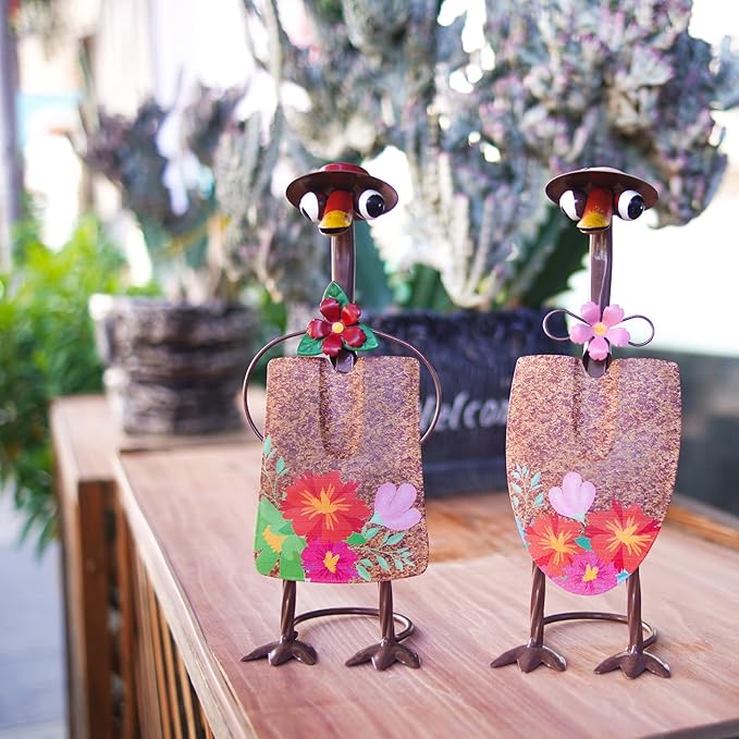 HONGLAND Duck Metal Yard Art - Duck Couple Garden Decor, Shovel Ornaments Outdoor Statue - 2 Pack Farmhouse Patio Balcony Gardening Gifts for Women-VerdiqueGarden
