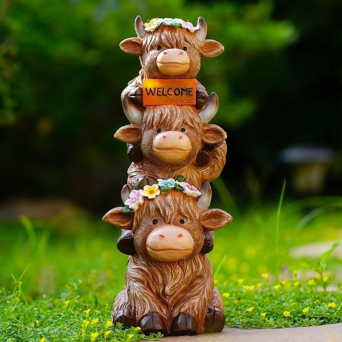 Solar Garden Statues Highland Cow Decoration,Highland Cow Figurine Outdoor Garden Decor Unique Gifts for Women, Mom, Grandma-VerdiqueGarden