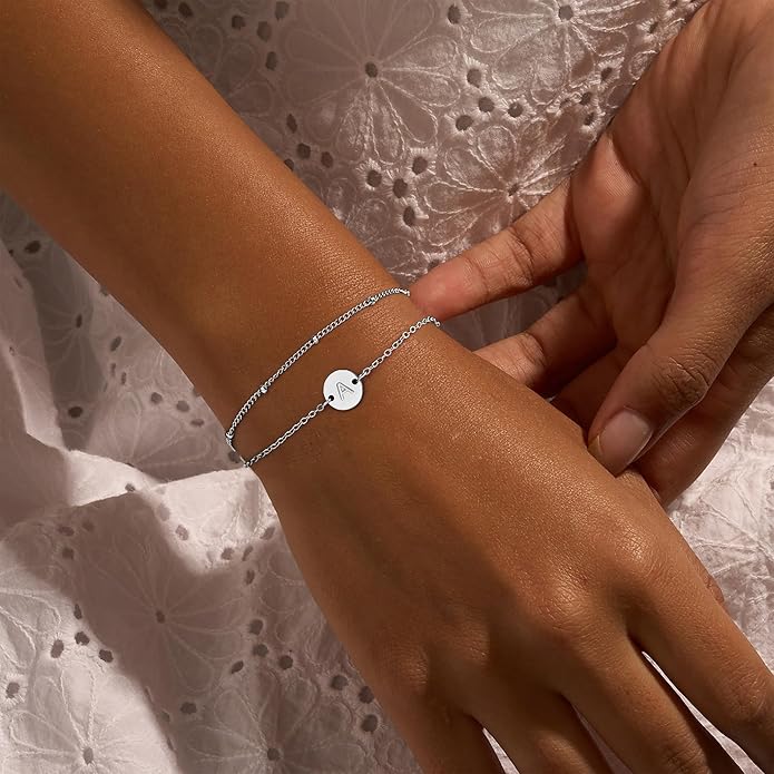 MONOZO Gold Bracelets for Women Girls Valentines Day Gifts, Dainty 18K Gold Plated Disc Monogram Letter A-Z Initial Bracelets for Women Trendy Personalized Letter Bracelet Valentines Day Gifts for Her